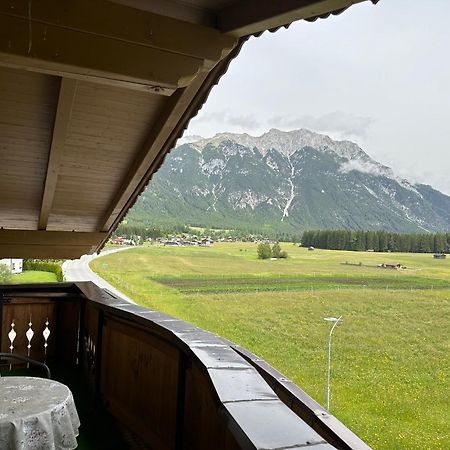 Haus am Waldrand Lägenhet Leutasch Exteriör bild