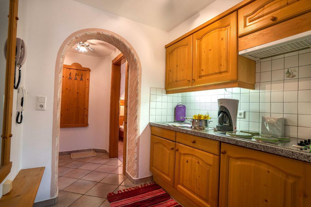 Haus am Waldrand Lägenhet Leutasch Exteriör bild